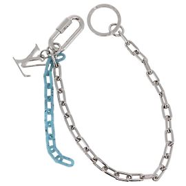 LOUIS VUITTON Key Chain LV Shape Charm metal Silver MP2619 LV Auth 206379M