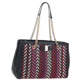 Bolso Salvatore Ferragamo Vala Chain Tote Bag de piel negro y dorado auténtico 206334M