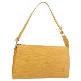 LOUIS VUITTON Epi Pochette Accessoires Pouch Yellow M52989 LV Auth 206757V
