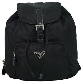 Prada Nylon com fivela e bolso frontal