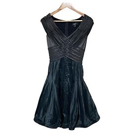 Autre Marque Vestido sin mangas Tadashi Shoji