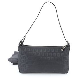 Fendi Zucchino Schultertasche aus Leder