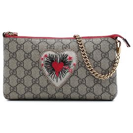 Pochette de corrente Gucci Beige GG Supreme com coração bordado