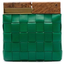 Bottega Veneta The Snap Clutch en piel de cordero verde Maxi Intrecciato