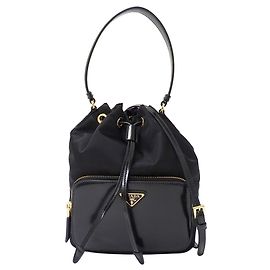 Bolso bucket Prada Duet Re-Nylon