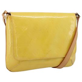 LOUIS VUITTON Monogram Vernis Thompson Street Bag Lime Yellow M91071 Auth 206612