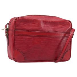 LOUIS VUITTON Epi Trocadero 23 Shoulder Bag Red M52307 LV Auth 206032