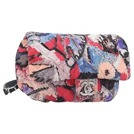 Bolsa de Ombro CHANEL Matelasse com Corrente em Algodão Multicolorido Silver CC Auth 204495M