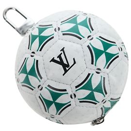 LOUIS VUITTON LV Football Pouch Leather White M02430 LV Auth 206650SM