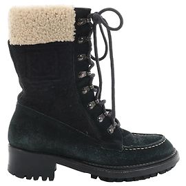 Chanel Sports Suede Leather Shearling Boots in Black G26245, Size 35.5 EU
