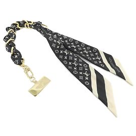 Louis Vuitton Monogram Silhouette Taschenanhänger