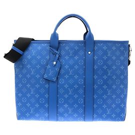 Louis Vuitton Taiga Lama Weekend Tote