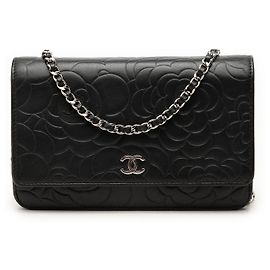 Borsa a Tracolla Chanel CC Embossed Lambskin Camellia Wallet On Chain Nera