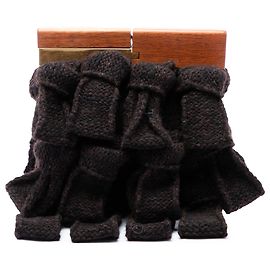 Bottega Veneta The Snap Clutch in maglia Intrecciato marrone con volant chunky