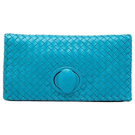 Clutch Bottega Veneta Blue Nappa Intrecciato con cierre turn lock