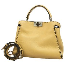 Borsa a mano Fendi Selleria Peekaboo Essentially in pelle