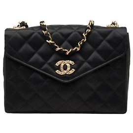 Chanel Coco Mark Matelassé Schultertasche mit Kette