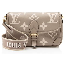 Louis Vuitton Diane Schultertasche aus Giant Monogram Empreinte Bicolor