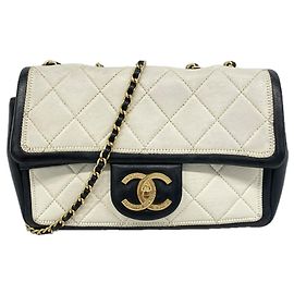 Chanel Matelassé Schultertasche