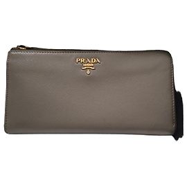 Portefeuille Prada Saffiano Metal Argilla