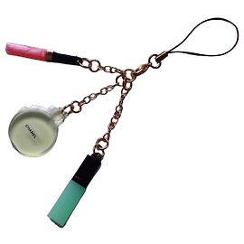 Chanel Charm per telefono