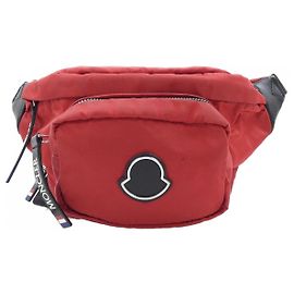 Moncler Schultertasche in Rot aus Textil
