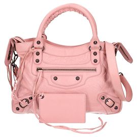 Bolsa Balenciaga The Town Arena em pele de cordeiro