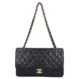 Bolsa de Ombro Chanel Double Flap Matelassé em pele de cordeiro preta