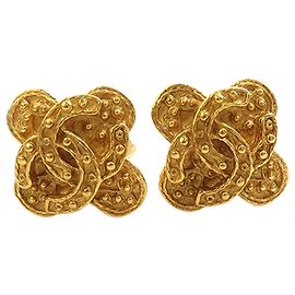 Brincos de pressão Chanel Gold CC banhados a ouro com trevo