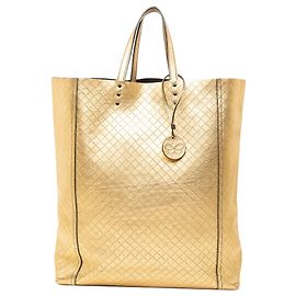 Bottega Veneta Intrecciomirage Tote aus goldmetallischem Leder