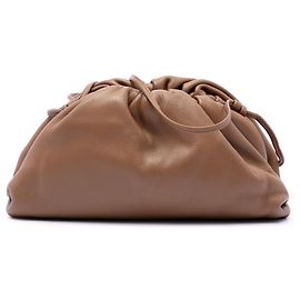 Bottega Veneta The Mini Pouch Crossbody in nappa marrone