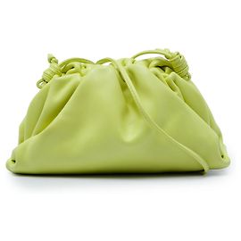 Bottega Veneta The Mini Pouch Crossbody in nappa verde