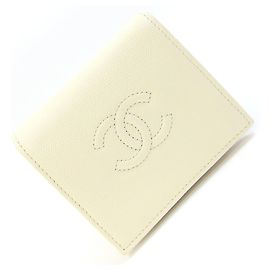 Chanel Bi-Fold Portemonnaie aus Caviar-Leder in Elfenbein