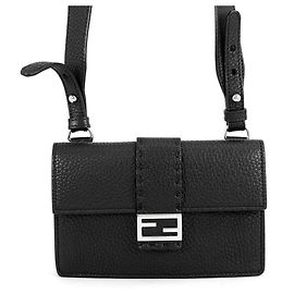 Bolsa de Ombro Fendi Selleria Baguette Clutch