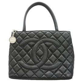 Bolso Tote Chanel de piel de becerro granulada negra