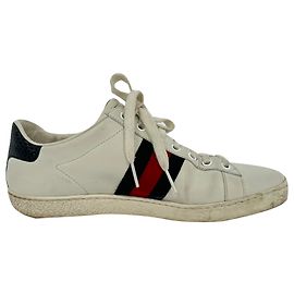 Sapatilhas Gucci Ace Low-Top em pele branca