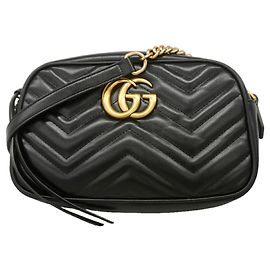 Bolsa de Ombro em Couro Gucci GG Marmont