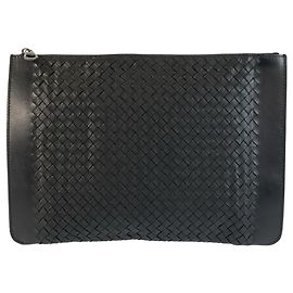 Borsa a pochette Bottega Veneta Intrecciato in pelle nera