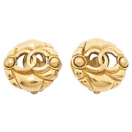 Boucles d'oreilles clips Chanel plaquées or