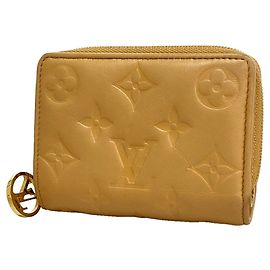 Louis Vuitton Coussin Portefeuille Lou Wallet