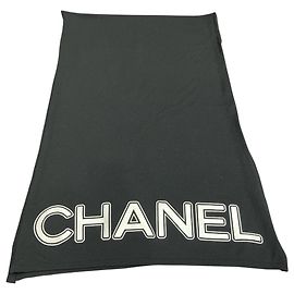 Stole en laine noire Chanel