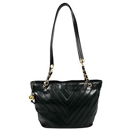 Bolso Tote de Hombro con Cadena Chanel en Piel de Ternera Granulada Negra