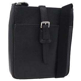 Sac à épaule BURBERRY en cuir noir argent Auth hk4156A