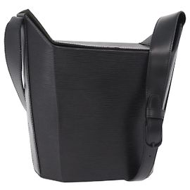 Bolsa de Ombro LOUIS VUITTON Epi Sax Preta M80161 LV Auth ep16280