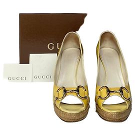 Vintage Gucci Lackleder Peep-Toe Plateau-Pumps ca. Ende der 2000er Gelb EU36.5