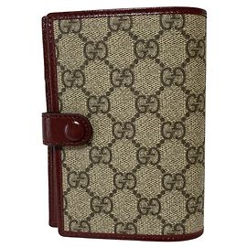 Porte-cartes Gucci GG Supreme