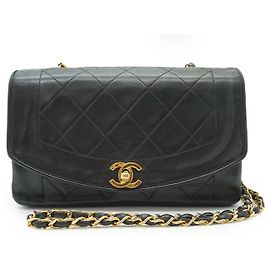 Chanel Vintage Diana 22 Schultertasche aus gestepptem Lammleder mit Kette