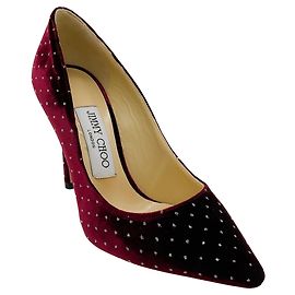 Jimmy Choo Romy 100 Pumps aus bordeauxrotem Samt mit Kristallverzierungen
