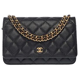 Saco CHANEL Wallet on Chain em Couro Preto - 103982