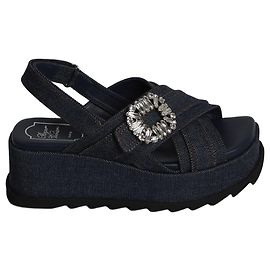 Roger Vivier Keilsandaletten aus blauem Denim